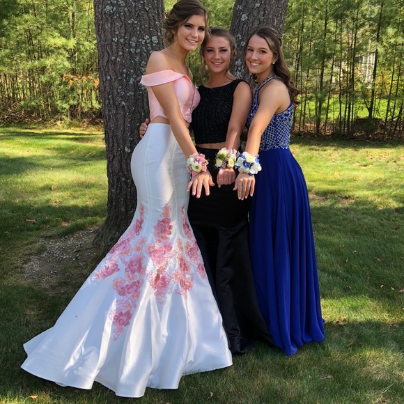 Ellie Wilde two piece prom dress - Picture 4 of 4